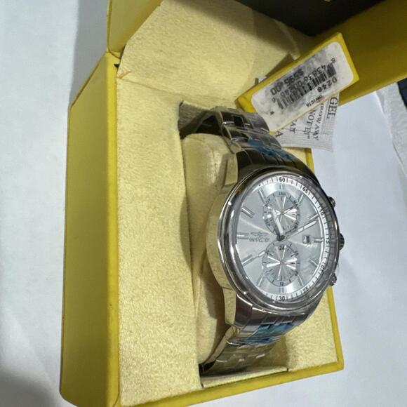 Invicta Men's 0248 Specialty Qtz Chronograph Silver Dial Watch - Pre-owned - Picture 5 of 6